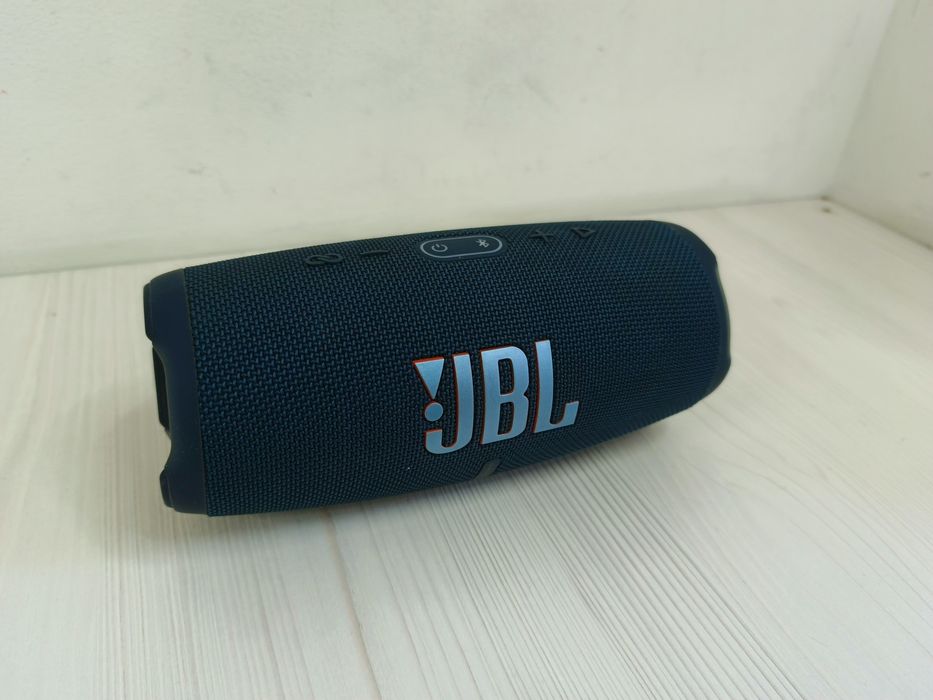 Колонка JBL Charge 5