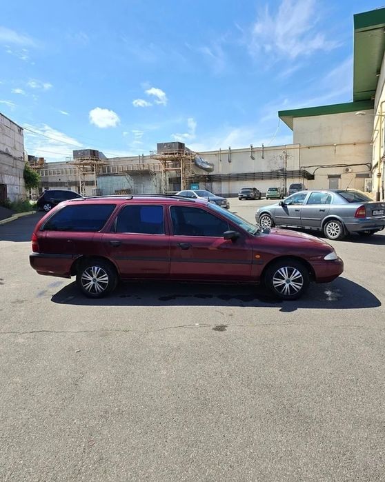 Ford mondeo mk1,форд мондео  1.8 бензин