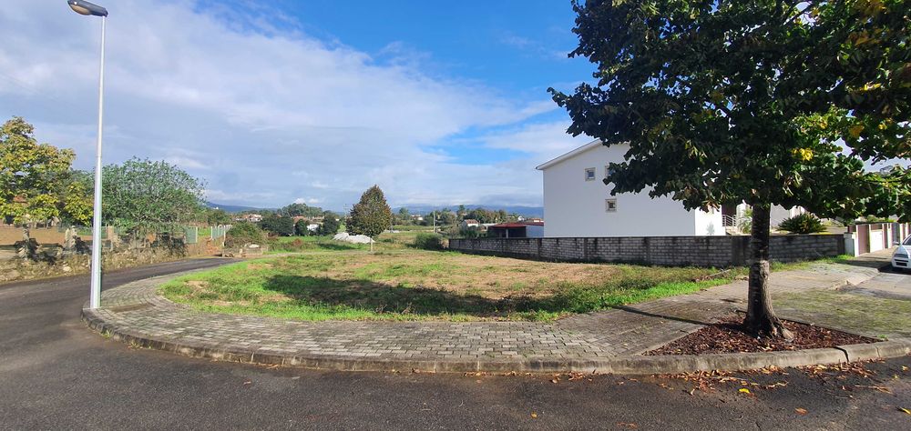 Lotes de terreno Cabanelas • OLX Portugal