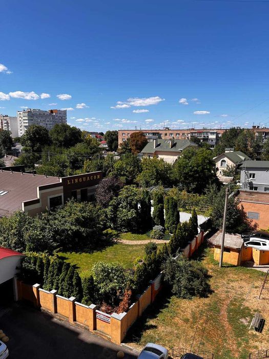 Продаж 3-кімнатної квартири +  паркомісце | вул. Святотроїцька, 94