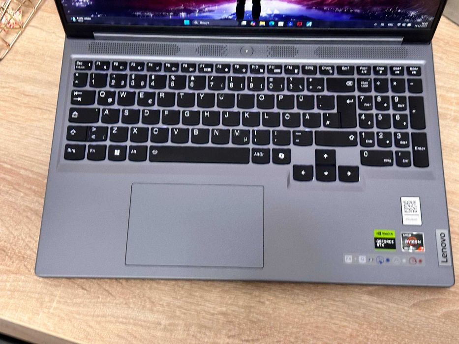 Lenovo Legion Slim 5 16" 2.5K 165Hz Ryzen 7-7435HS/16/1TB/RTX 4070 8Gb