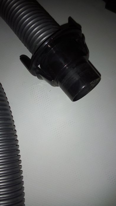 ШЛАНГ пылесоса в ОТЛИЧНОМ состоянии