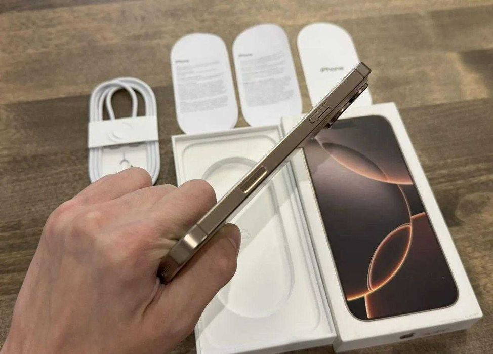 iPhone 16 Pro Max, 512 ГБ, SIM + eSIM