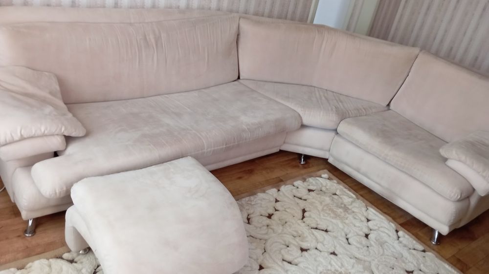 Химчистка мягкой мебели и ковров с удалением запахов. Оплата частями