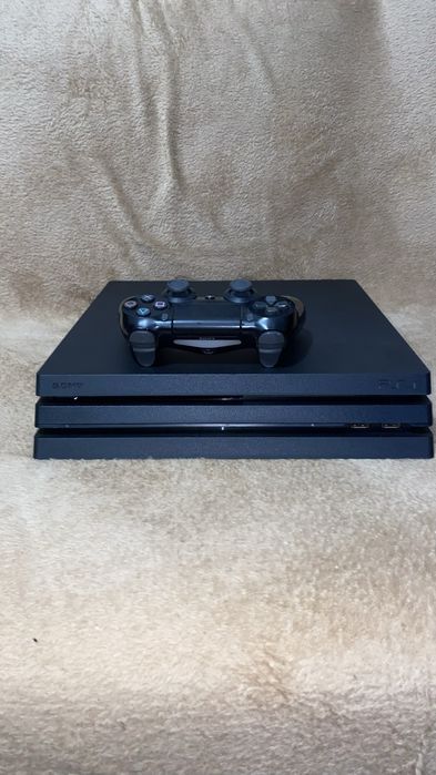 PS4 Pro - SSD 192Gb + 1 Comando (Troca)