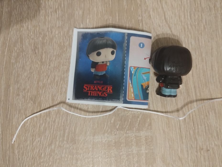Вілл Баєрс з stranger things kinder joy