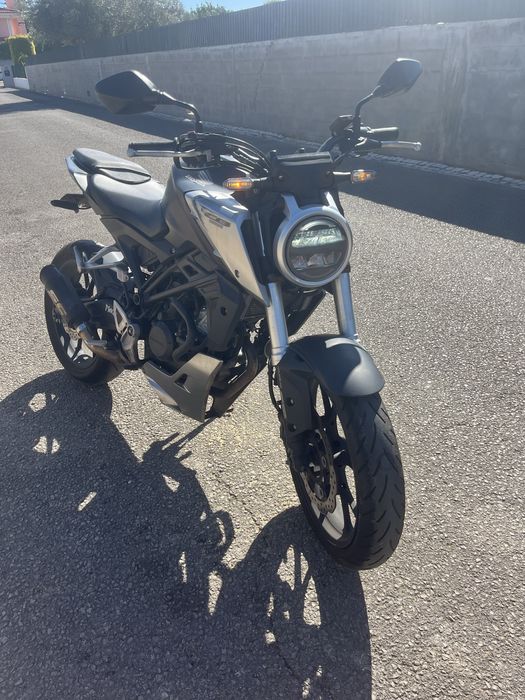 Honda cb125r 2018