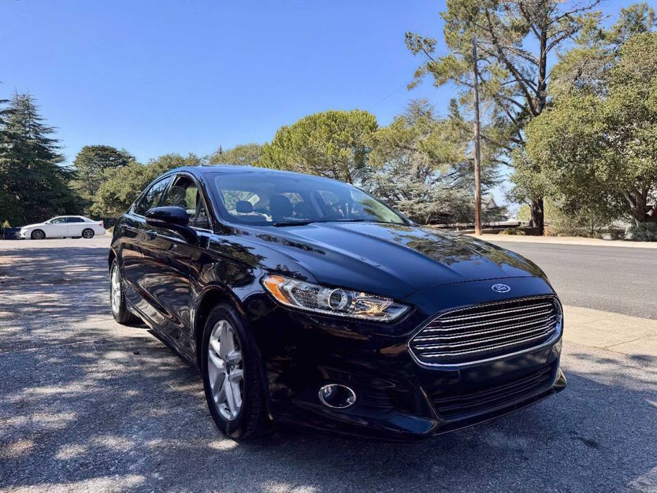 Ford Fusion SE      2014