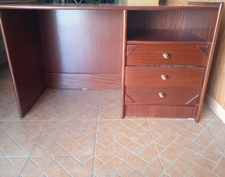secretária nova 1,60x0,60