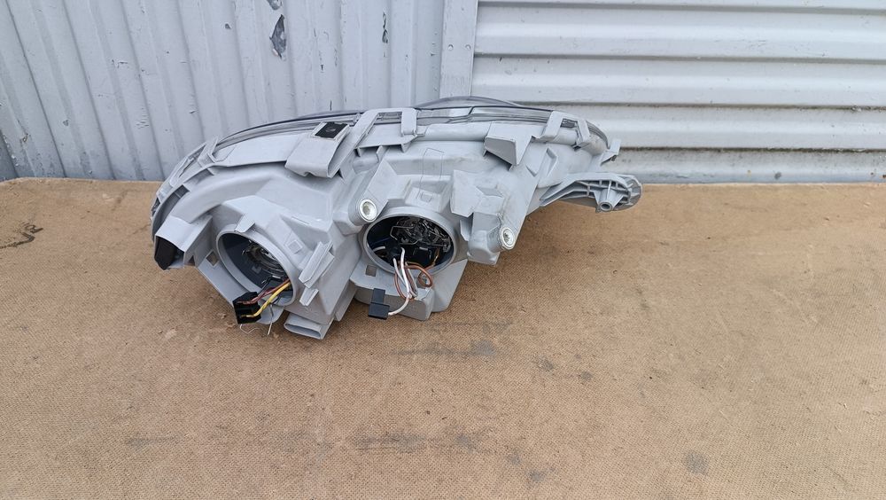 Vendo farol esquerdo de Smart fortwo 450 ano 2002