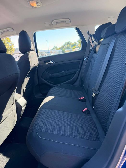 Peugeot 308 SW 2019 — photo 4