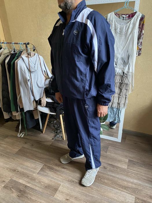 Нейлоновый мужской костюм Umbro хл..ххл.