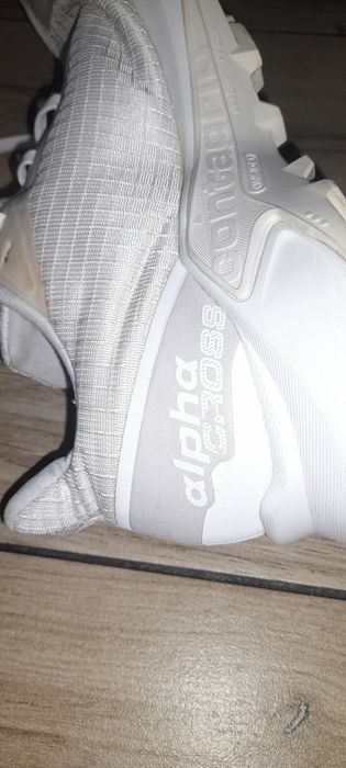 Adidasy alpha cross.