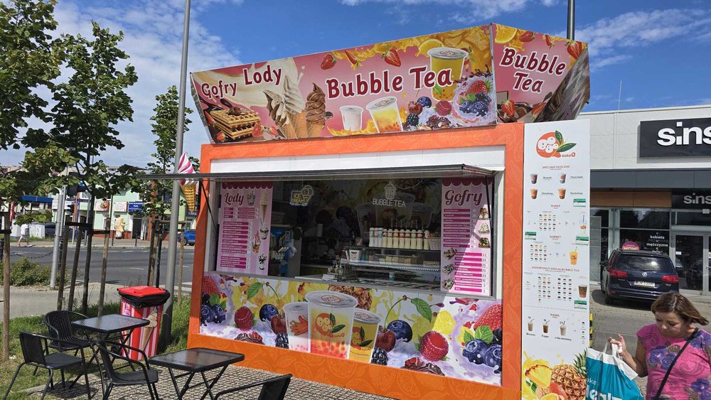 pawilon lody, gofry, bubble tea (wyposarzony z maszyną do lodów carpigiani rainbow 3)
