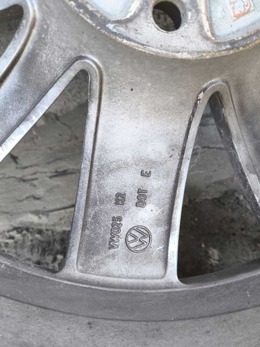 Колесо в сборе диск 5N0601025AF R18 VW Tiguan резина 235/50/R18 GoodYear Eagle Sport