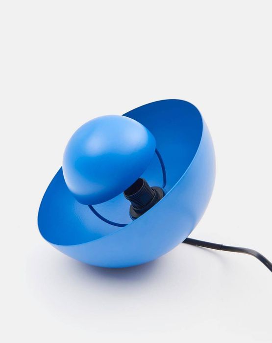 Nowa metalowa Lampa  niebieska