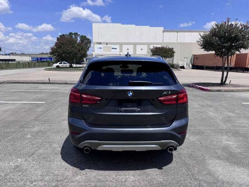 2017 BMW X1  2.0