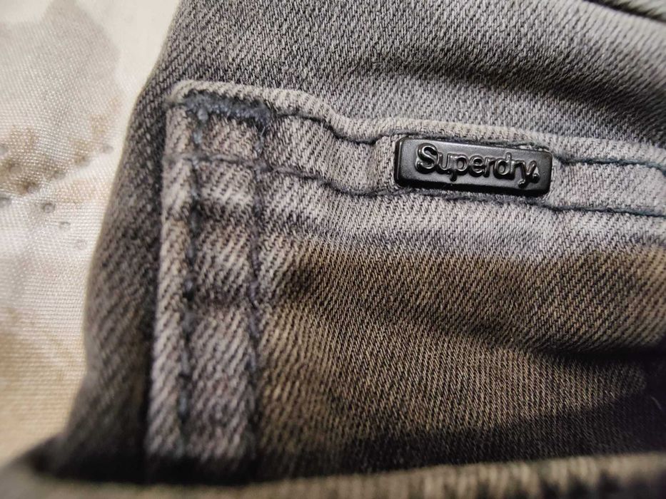 Calças de ganga Superdry  tam. 32 em excelente estado