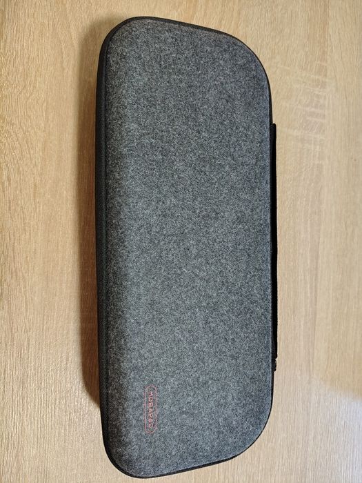 Продам Nintendo Switch OLED.