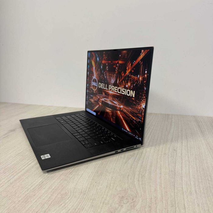 Dell Precision 5750 17.3" i9-10885H 16GB DDR4 SSD 512GB NVMe Quadro RTX 3000 Max-Q