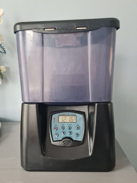 Automatyczny podajnik karmy dla psa/kota