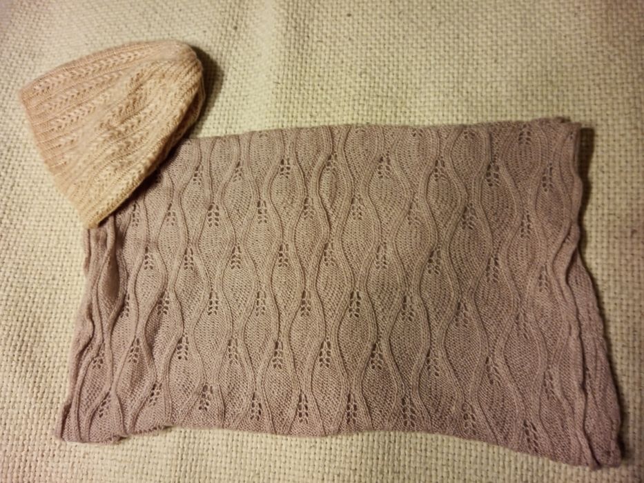 Liliowy szal typu komin, miękki, ażurowy