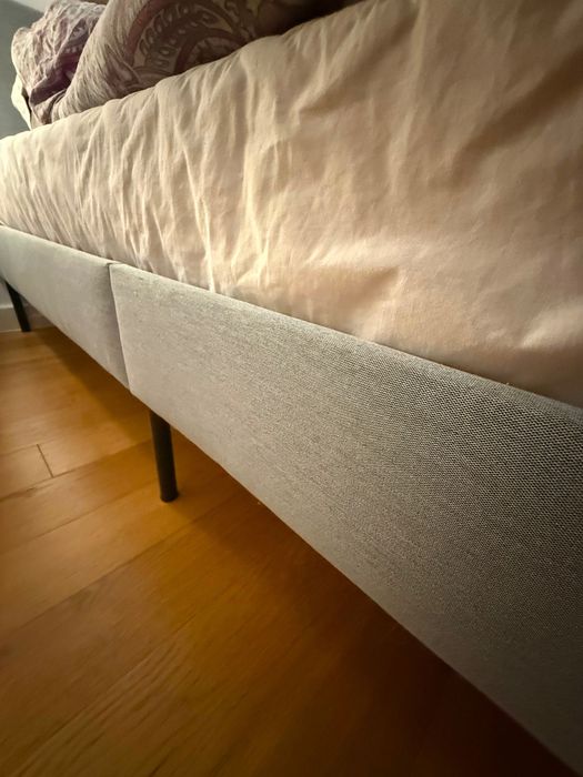 Cama de casal IKEA
