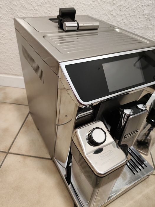 Кавомашина Delonghi Prima Donna Elite