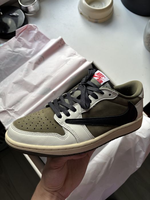 Travis Scott Jordan 1 Retro Low OG SP Medium Olive