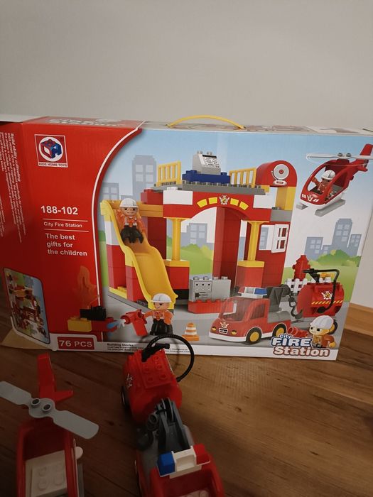 Klocki 78 elementów City Fire Station 188-102 ANEK plus gratisy
