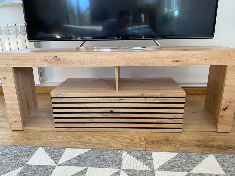 Szafka pod telewizor i na sprzęt
