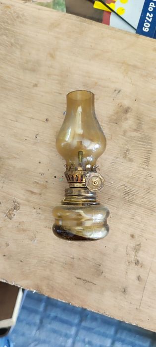 Kolekcjonerska miniaturowa lampa naftowa