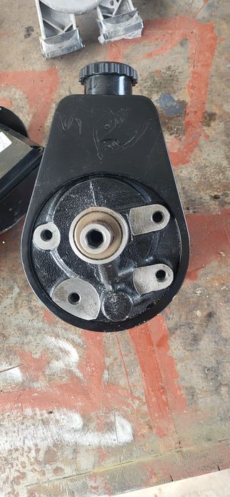 Pompa prasa john deere 550