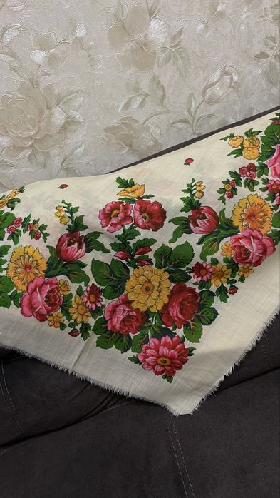 Кашемірові хустки 60х років