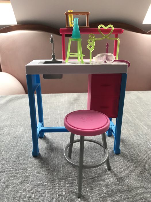 Mebelki zestaw laboratorium Barbie