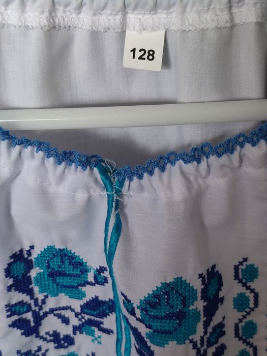 Дівчача вишиванка