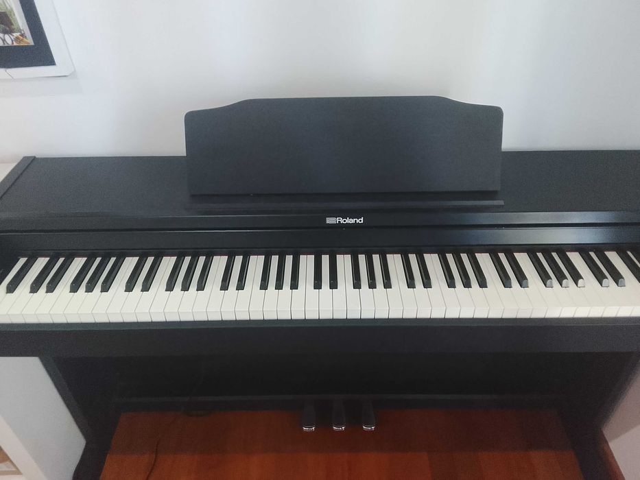 Piano ROLAND "Impecável"