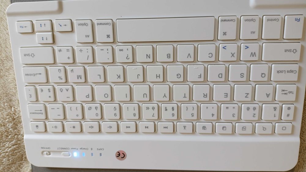 Чохол-клавіатура для iPad 9.7 та інших