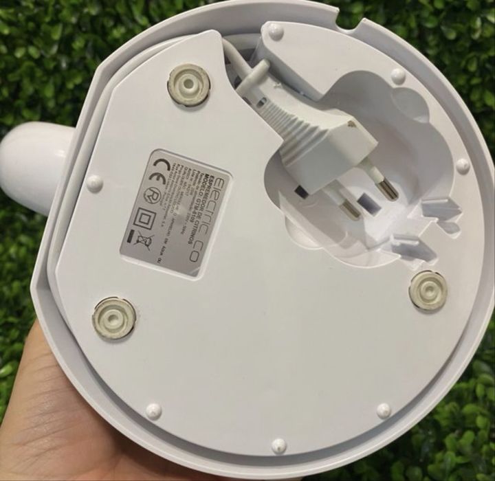 Espremedor de Citrinos Etectrico Novo