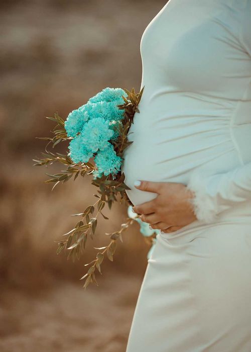 Mega śliczna biała sukienka ciażowa