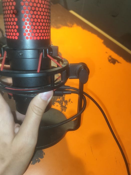 Hyperx quadcast  БВ ( опис )
