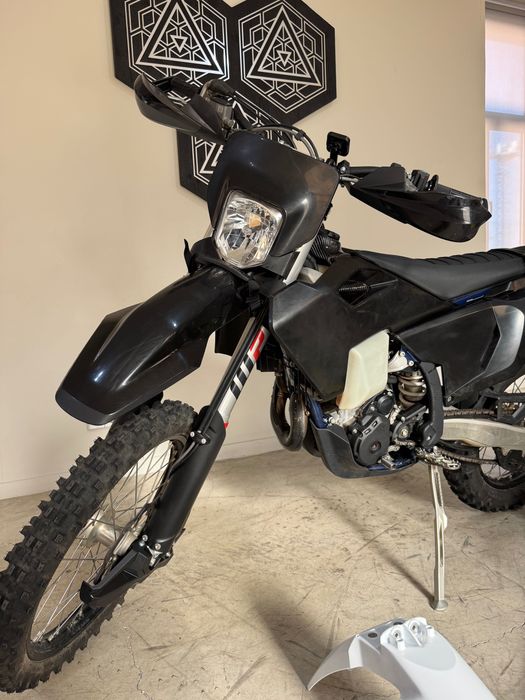 Husqvarna FE 350 2024 | 120 Hours | 4,029 km | PT Registered |