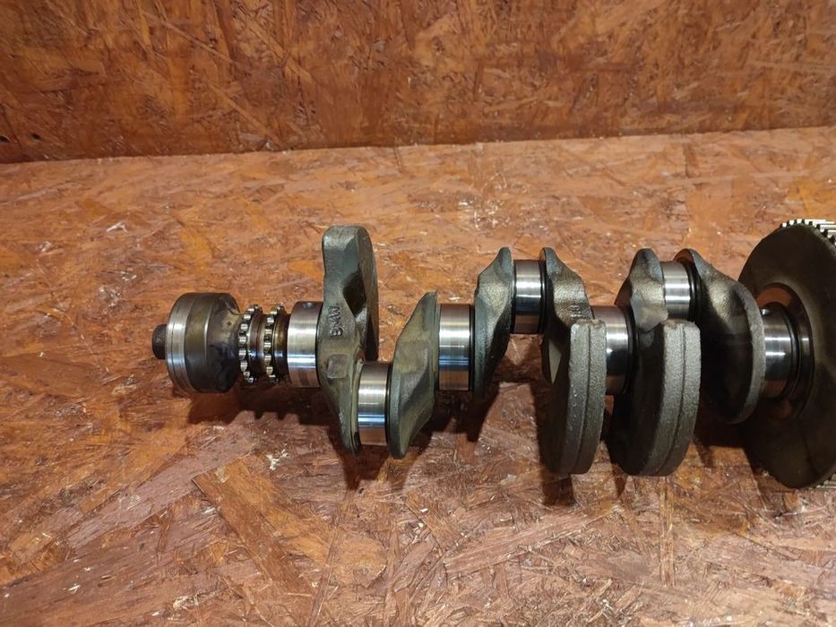 bmw e60lci / e61lci / e81 / e82 / e83 / e84 / e90 oryginalny wał korb