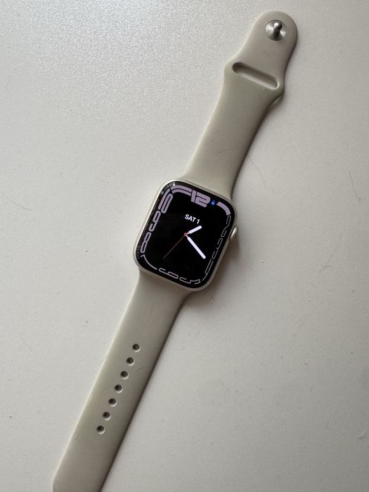 Apple Watch Series 7, 45 мм gps silver оригінал батарея 93%