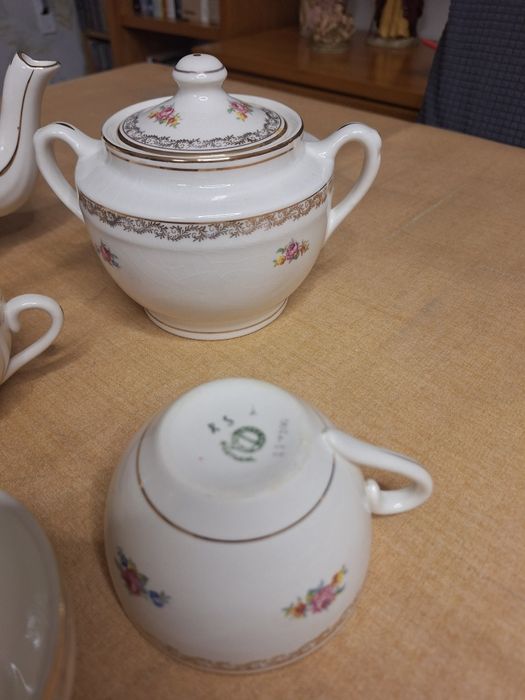 Serviço de chá da Fábrica de Loiças de Sacavém