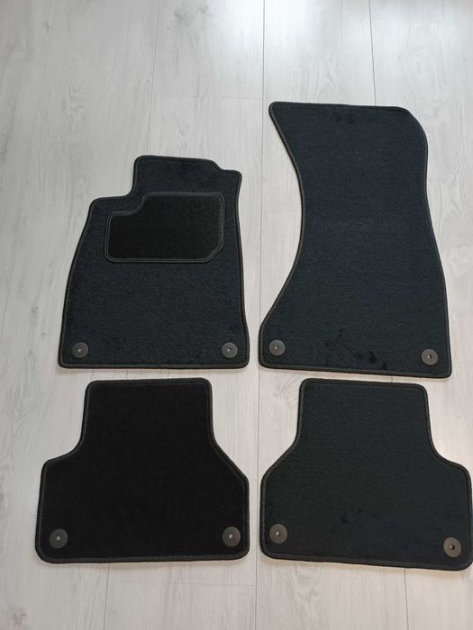 Dywaniki Welurowe AUDI A4 B9 Rok 15- Idealnie Dopasowane STOPERY