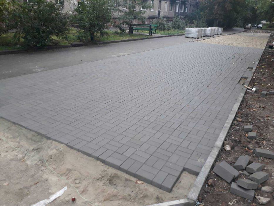 Укладка тротуарной плитки, брусчатки. Дворы, дорожки, заезды, тротуары