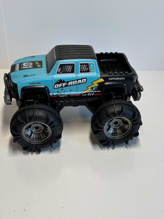 Auto rc amfibia zdalniesterowany 4x4 sivqike bg028 gesty led 2 baterie