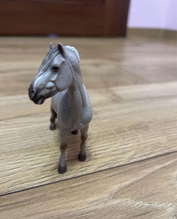 figurka konia collecta