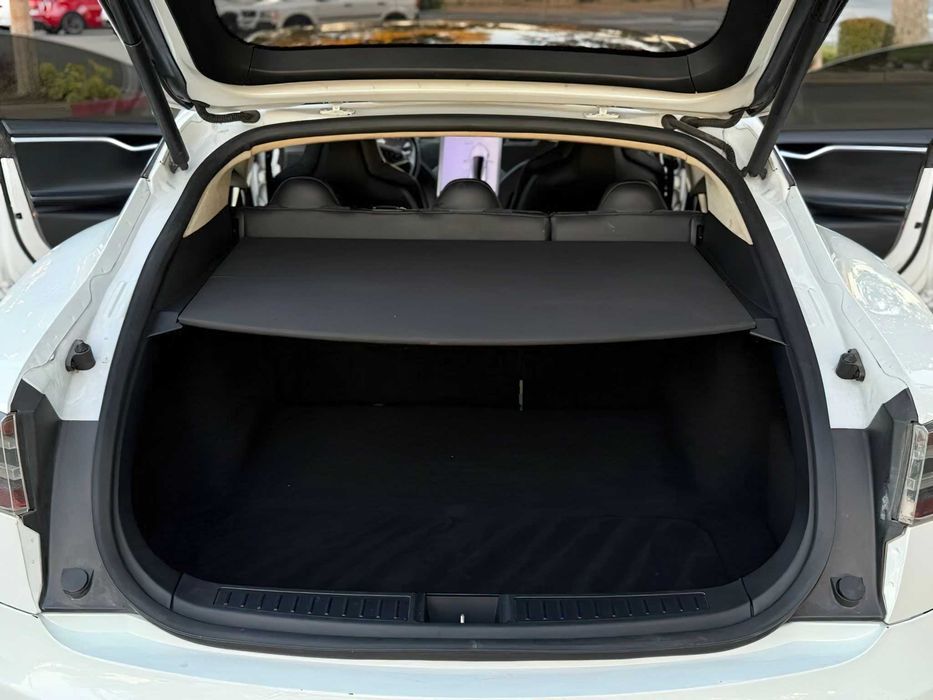 Tesla Model S Performance      2013